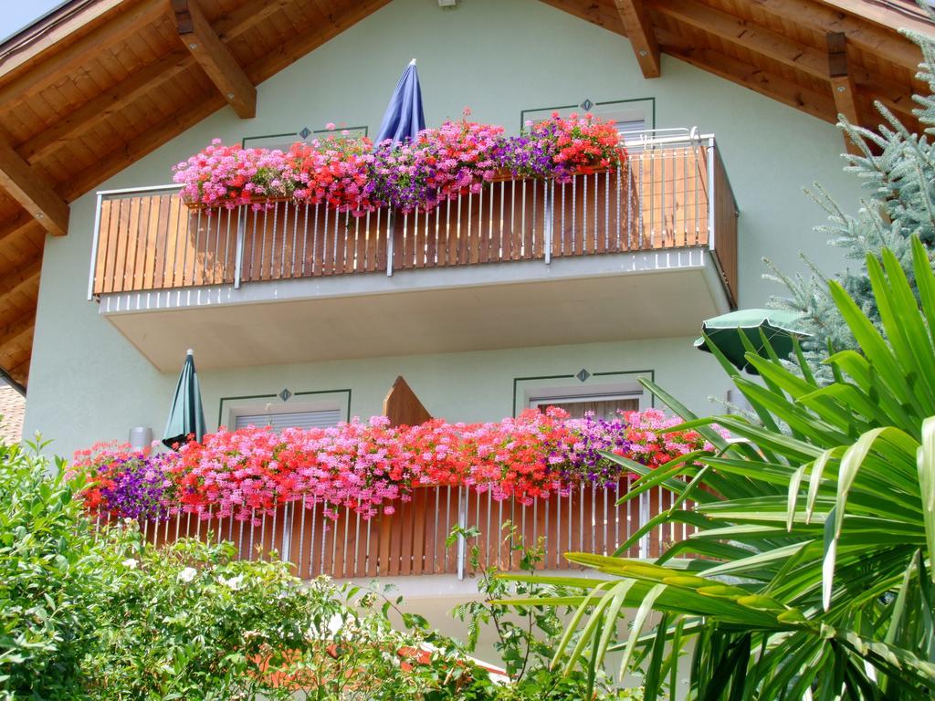 Kerschbamerhof Im Sueden Suedtirols Cortaccia Exterior photo